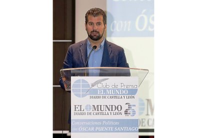 Luis Tudanca, en un momento de su presentación de Óscar Puente.