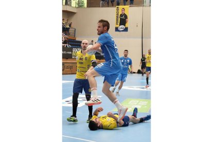 Bidasoa Irún - Recoletas Atlético Valladolid. / LOF
