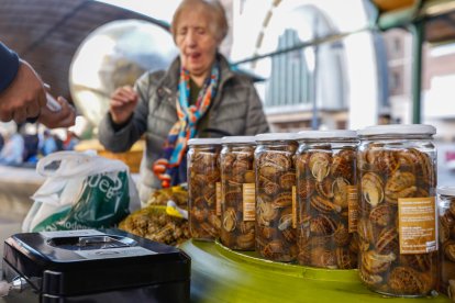 El ecomercado de Plaza España celebró La Fiesta de la Calabaza. J.M.LOSTAU