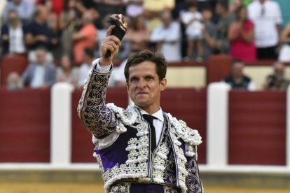 . -JOSÉ SALVADOR