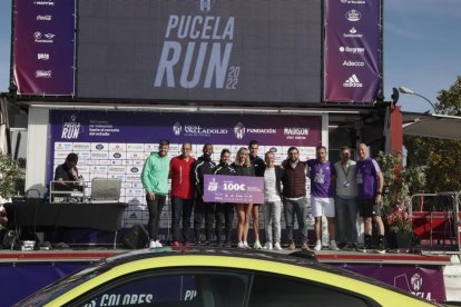 Ganadores de las pruebas de 5 y 10K en el podio. / E. M.