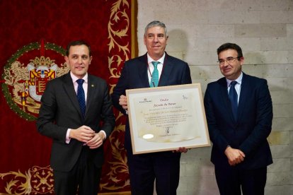 De los Mozos, Eva Martín y Pérez Andrés, Alcaides de Honor del Museo del Vino de Valladolid.- ICAL