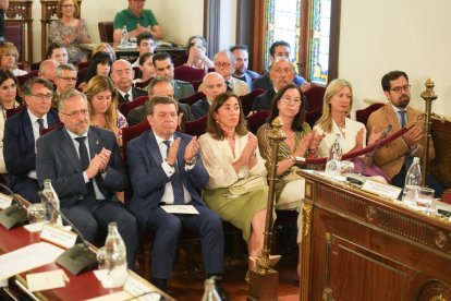 Diputación Pleno de Constitución, Presidente Conrado Iscar.- J.M. LOSTAU