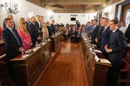 Diputación Pleno de Constitución, Presidente Conrado Iscar.- J.M. LOSTAU