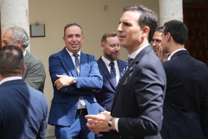 Diputación Pleno de Constitución, Presidente Conrado Iscar.- J.M. LOSTAU