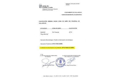 El parte de la Junta del día 29 recoge, en la parte subrayada, que a efectos de comunicación a la población la playa es apta para el baño.