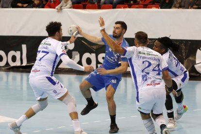 Recoletas Atlético Valladolid - Cisne. / PHOTOGENIC