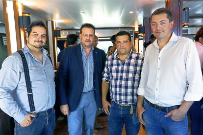 Jorge Moratinos (Telefónica), José Antonio García (Sombreros para pensar), Eduardo y Jaime Fernández (Plumtic).
