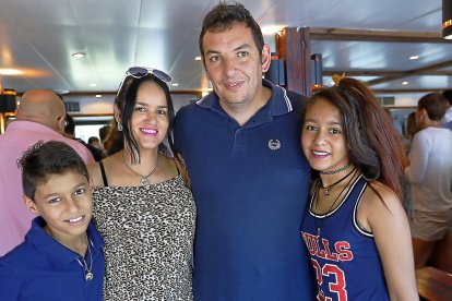 Julio Cesar, Giobana Juliau, Jorge González (Estudio publicidad) y emili Victoria.