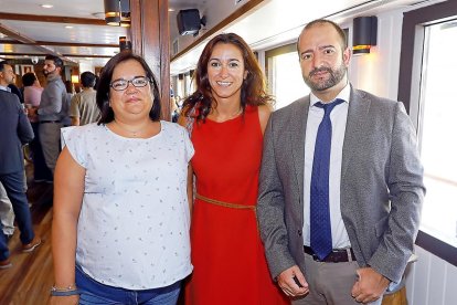 Blanca Gimeno (Academia IPE), Sara Gil (E.M.) y Alvaro Gimeno (Vela Abogados).