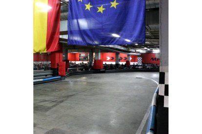 El circuito de karting indoor más grande de España cierra sus puertas. - MESETA KARTING INDOOR
