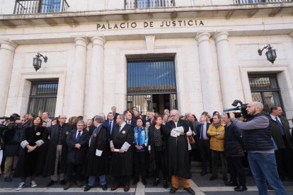 La concentración de jueces y fiscales convocada por la Audiencia Nacional de Valladolid. -PHOTOGENIC
