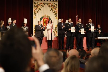 Condecoraciones en la celebración del Día de la Policía Municipal. -PHOTOGENIC