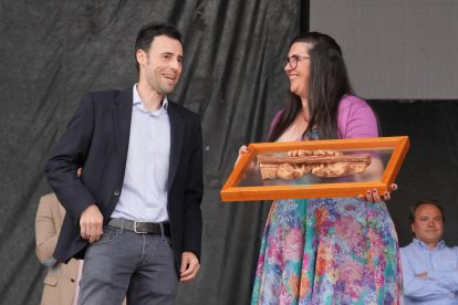 La alcaldesa Clara Eufemia Rivera en la Fiesta del Verdejo de La Seca.- J.M. LOSTAU