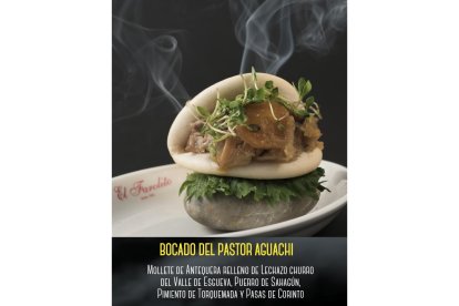 Bocado del Pastor Aguachi - La Taberna El Farolito