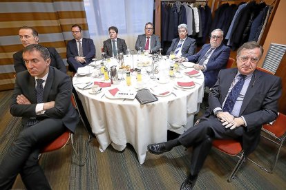 Zósimo Gallego y José Ángel Torre (Bankia), Pedro Antonio Martín  y David González (Ilunion), Rafael Tortuero (Ibermutuamur), Juan Carlos Díaz (Edigrup Media), Juan Useros (Institución Ferial)y Enrique Pascual (Cámara Contratistas).