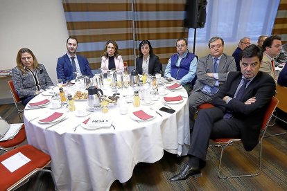 Isabel del Amo (Asucyl), Renato Antuines (Mercadona), Laura del Palacio (Mercadona), Emilia Morales (ONCE), Julio César Fernández (Pajares de los Oteros), y Salvador Jorge y Manuel Rubio (EspañaDuero).