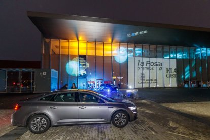 Vehículo de Renault para trasladar a los premiados. J. ÁLVAREZ.