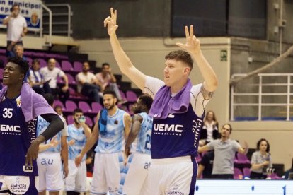 Imágenes del encuentro correspondiente a la Copa CyL que enfrentó al Real Valladolid Baloncesto y a San Pablo Burgos. / PHOTOGENIC