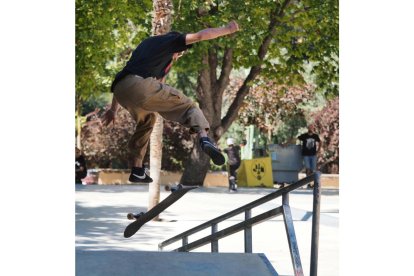 Campeonato de skateboard y Feria Underground. Photogenic