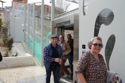 Inauguración del elevador de Parquesol. J.M. LOSTAU