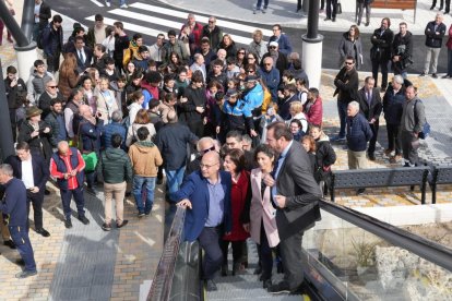 Inauguración del elevador de Parquesol. J.M. LOSTAU