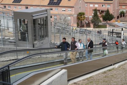 Inauguración del elevador de Parquesol. J.M. LOSTAU