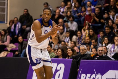 UEMC RV Baloncesto - Estudiantes. PHOTOGENIC