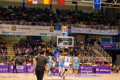 UEMC RV Baloncesto - Estudiantes. PHOTOGENIC