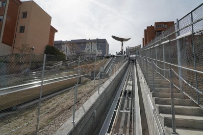 Elevadores urbanos en la ladera norte de Parquesol. -ICAL