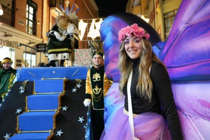 Cabalgata de Reyes Magos en la calle Mantería de Valladolid.- J. M. LOSTAU