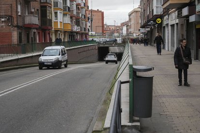 Túnel de Vadillos desde la calle de Casasola.- J.M. LOSTAU