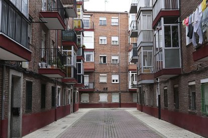 Calle Bécquer. J.M. LOSTAU