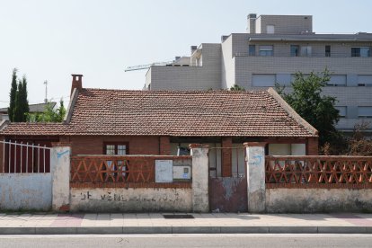 Camino Viejo de Simancas en el barrio de Las Villas. J.M. LOSTAU