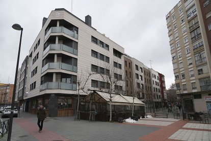 Cruce de las calles Santa Lucía con Verbena hacia la Plaza de los Vadillos.- J. M. LOSTAU