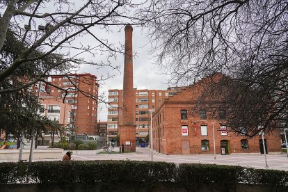 Plaza de la Danza. J.M. LOSTAU