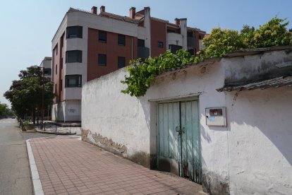Calle de Villavaquerín en el barrio de Las Villas. J.M. LOSTAU