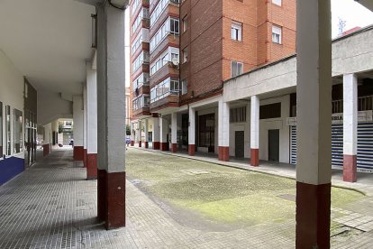 Callejón de la calle Silió. J. M. LOSTAU