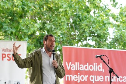 Óscar Puente, en el cierre de campaña electoral del PSOE de Valladolid.-ICAL