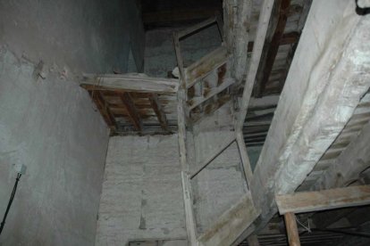 Restos de una escalera.-JCYL