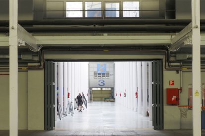 Acceso al pabellón 2, donde se instalarán las oficinas.- PHOTOGENIC