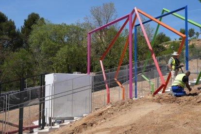 El ascensor de la ladera este de Parquesol. - J.M. LOSTAU