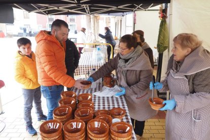 Fiesta del mondongo, matanza del cerdo en Matapozuelos. PHOTOGENIC