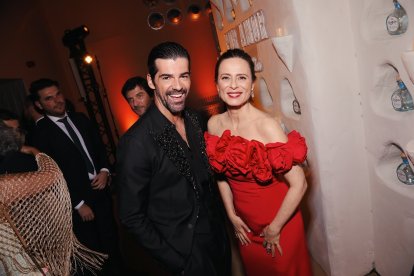 Miguel Ángel Muñoz y Aitana Sánchez Gijón en la fiesta de los Goya en el pabellón de la Feria de Valladolid - PEPINO MARINO