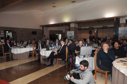 Eusebio Sacristán en 'Los Desayunos de la APDV'. / M. G. EGEA