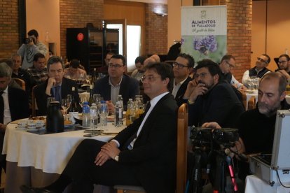 Eusebio Sacristán en 'Los Desayunos de la APDV'. / M. G. EGEA