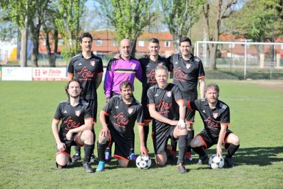 Les Paul Rockers, campeones en Tercera. / FES