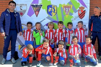La escuela, con los jugadores de menor edad