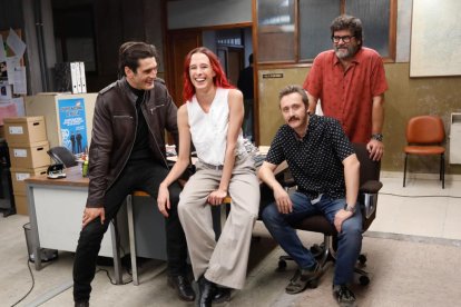 Yon González, Olivia Baglivi, Javier Varela, Fernando Soto en el rodaje de 'Memento Mori', en Valladolid. -J.M. LOSTAU