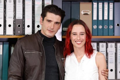 Yon González y Olivia Baglivi en el rodaje de 'Memento Mori', en Valladolid. -J.M. LOSTAU